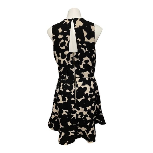 Banana Republic Beige Printed Crewneck Tiered Open Back Detail Dress - Picture 3 of 7